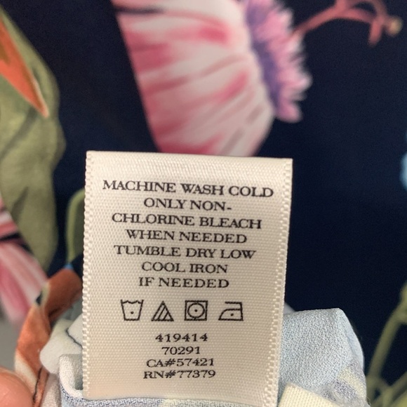 Ann Taylor Navy Floral Flutter Sleeve Open Mandarin Collar Pull-Over Blouse sz M - Picture 7 of 13